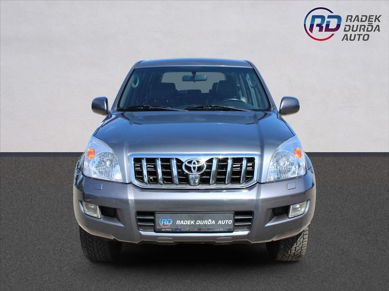 Toyota Land Cruiser 3,0 D-4D  ČR,4x4,AUTOMAT,8MÍST - fotka 2 z 28