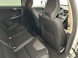 Volvo XC60 2.4 D4 4x4 Momentum - náhled 14