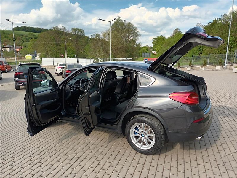 BMW X4 2,0 xDrive20d,MANUÁL,NAVI, - fotka 10 z 41