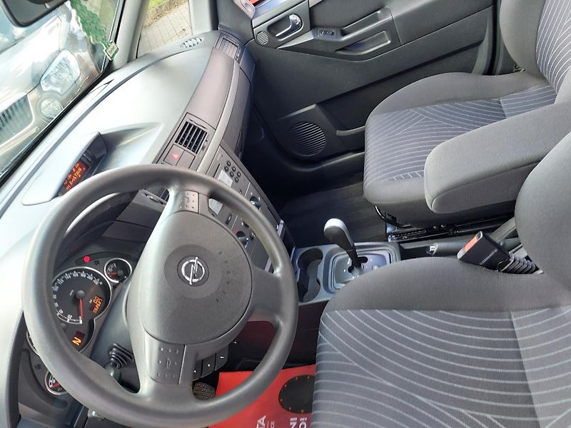 Opel Meriva (2006) 1.6i-16v automat - fotka 19 z 32