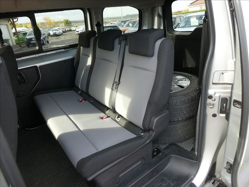 Citroën Jumpy 2,0 HDi 110kW závěs, 2x kola - fotka 23 z 40