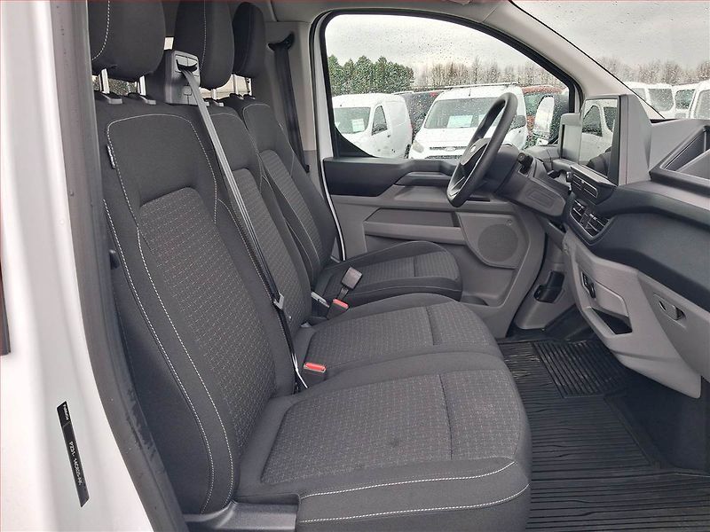 Ford Transit Custom (2024) Trend 2.0 EcoBlue, Bus, 9Míst - fotka 6 z 13