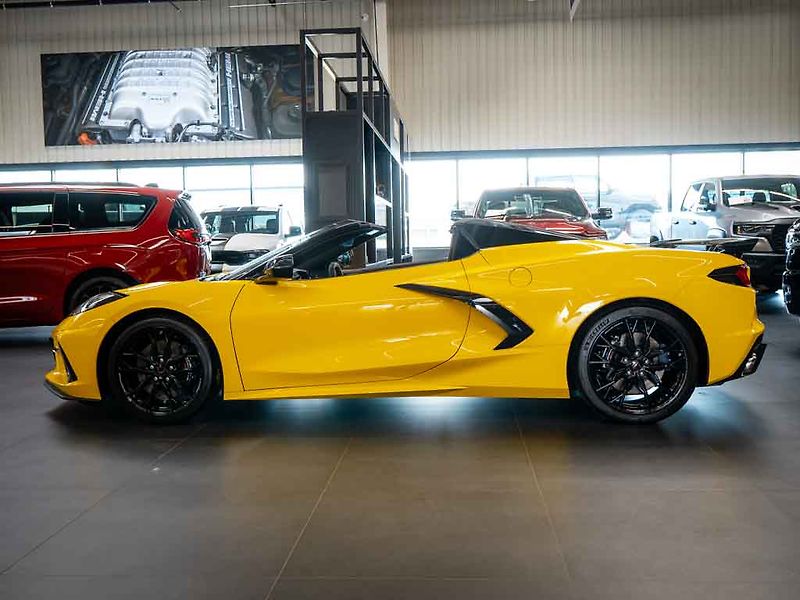 Chevrolet Corvette (2026) 6.2 Cabrio 3LT Z51 Facelift - fotka 3 z 40