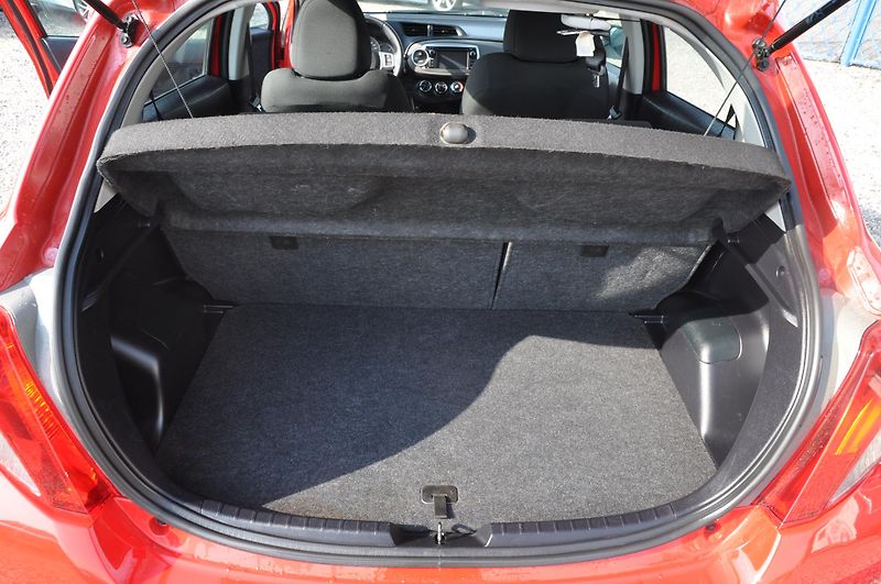 Toyota Yaris 1.33VVT-i 73kW - fotka 8 z 16