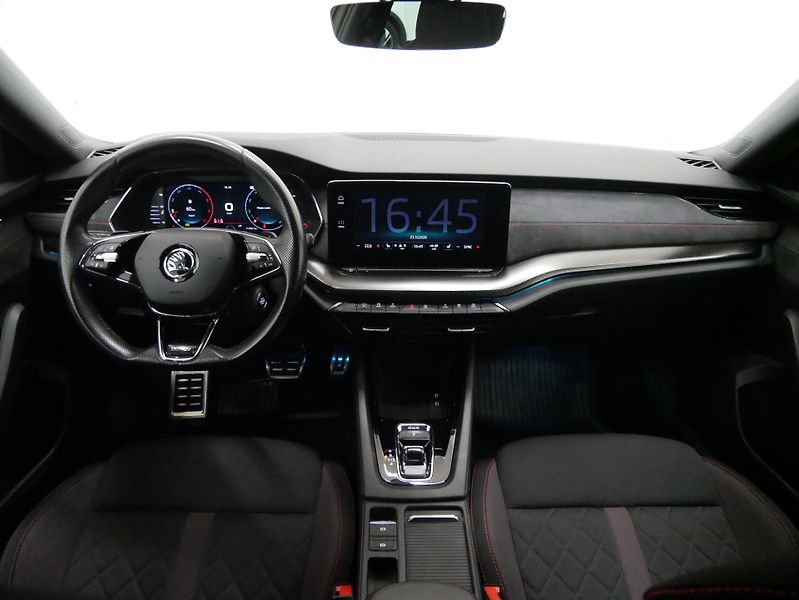 Škoda Octavia - fotka 5 z 36