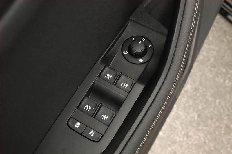 Škoda Superb (2020) Style 2.0 TDI - fotka 17 z 18