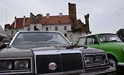 Nedělní dopoledne patřilo pod břeclavským zámkem naleštěným veteránům.