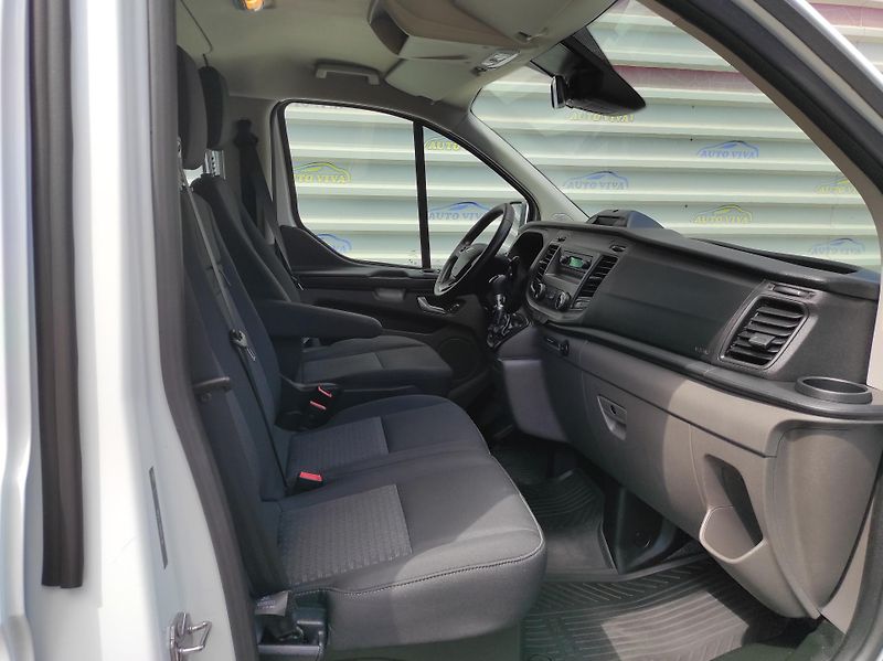Ford Transit Custom 2,0EcoBlue mHev, L2, 6 míst,TZ - fotka 10 z 46