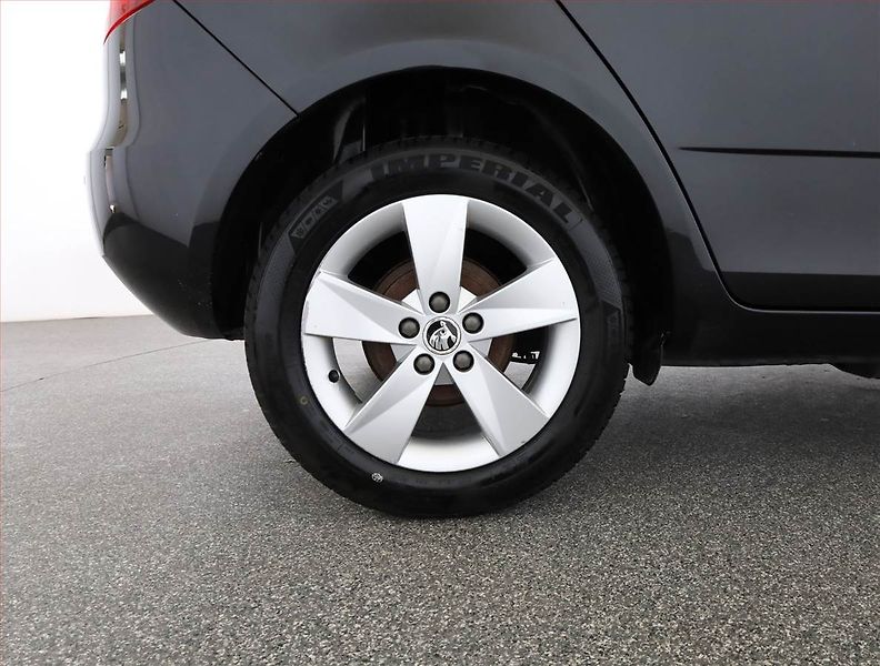 Škoda Fabia (2014) Ambiente 1.2 TSI, Serv.kniha - fotka 17 z 17