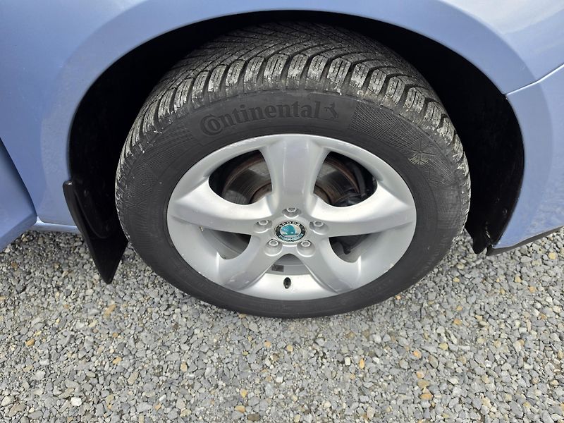 Škoda Roomster 1.2 HTP TZ - fotka 8 z 24