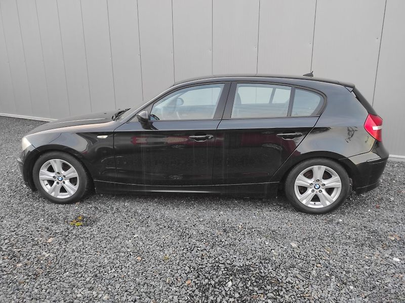 BMW Řada 1 118D - ZACHOVALÝ - fotka 3 z 17