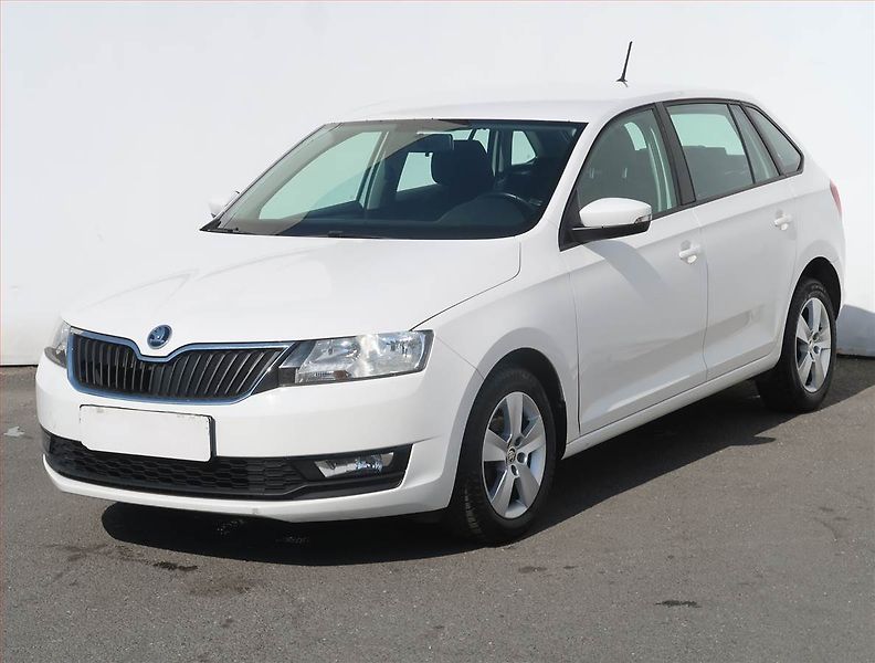 Škoda Rapid (2019) Spaceback 1.0 TSI, ČR,1.maj - fotka 2 z 17