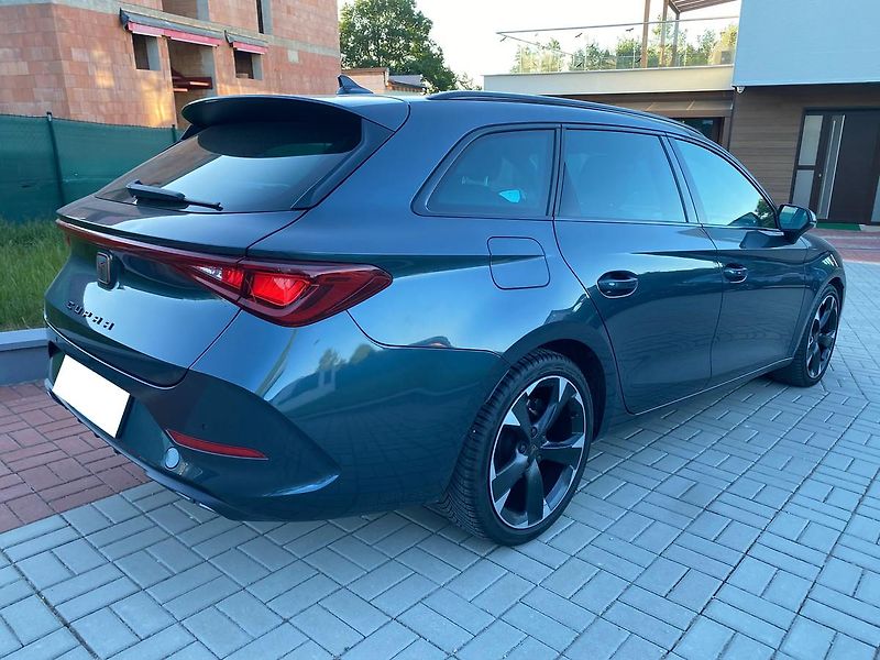 Cupra Leon (2024) Sportstourer 1.5 eTSI DSG 2024 - fotka 7 z 18
