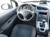 Peugeot 5008 (2013) 1.6 THP, Navi, Xenony - náhled 7