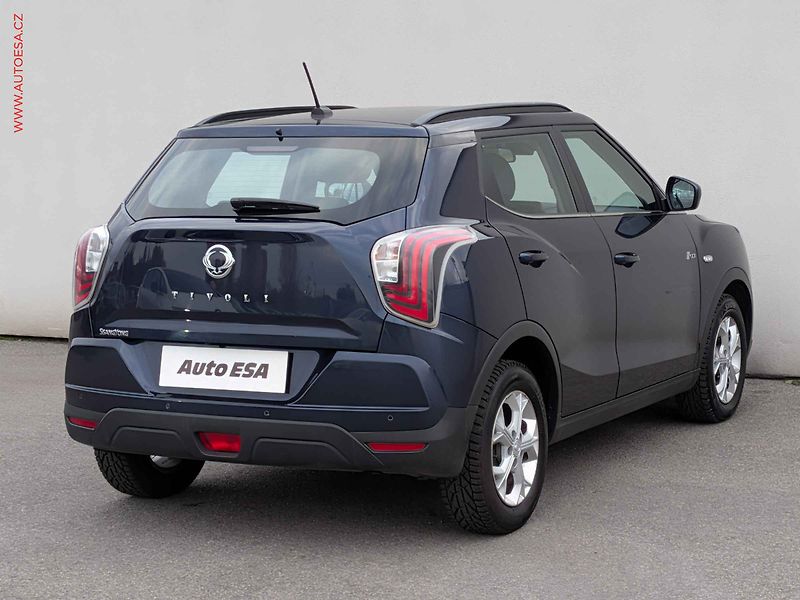 SsangYong Tivoli (2023) 1.5T, ČR, AC, tempo, kamera - fotka 4 z 15