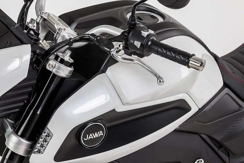 Jawa (2026) JD 750 RETRO - fotka 9 z 18