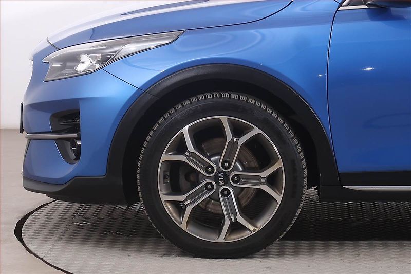 Kia XCeed (2020) 1.6 CRDi, Automat, Serv.kniha - fotka 15 z 26