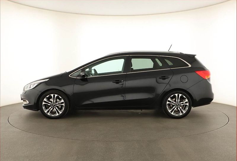 Kia Ceed (2014) 1.6 CRDi, Automat, Navi - fotka 3 z 18