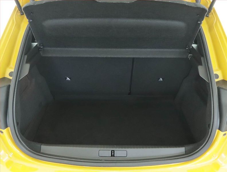 Peugeot 208 (2021) 50 kWh, SoH 91%, Automat - fotka 14 z 22