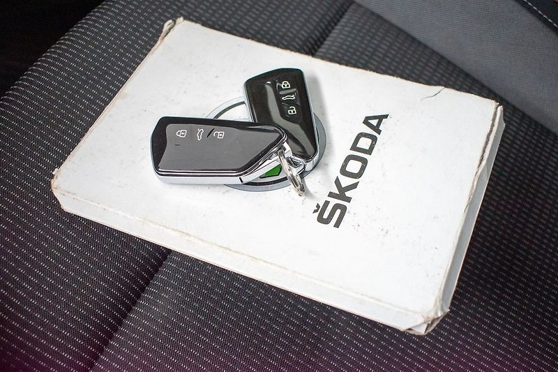 Škoda Octavia 2.0 TDI 110kW AMBITION+*ČR*1.M - fotka 28 z 36