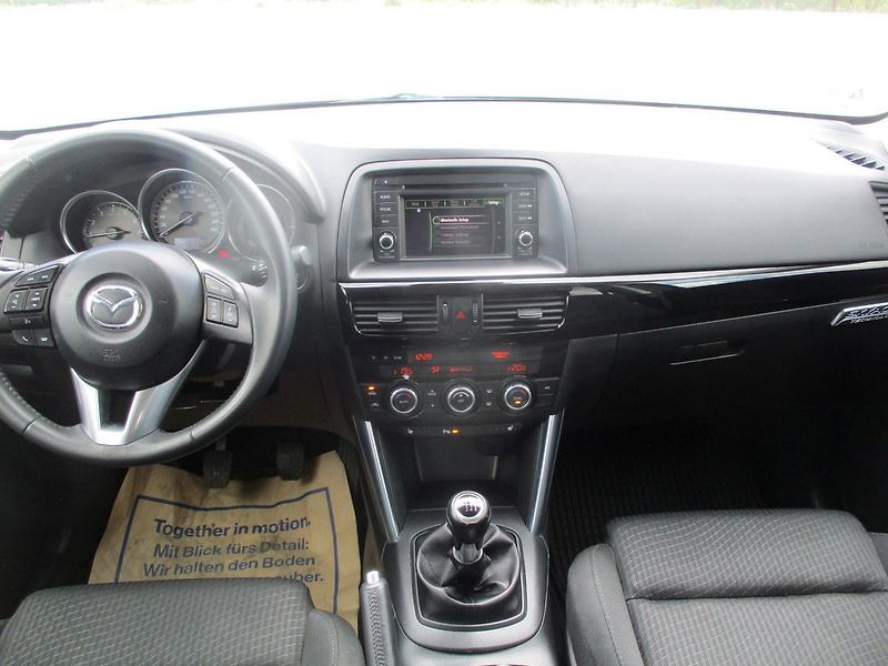 Mazda CX-5 2.0i 121kW*NAVI*VÝHŘEV*TAŽNÉ Z - fotka 22 z 50