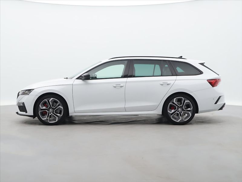 Škoda Octavia 2,0 TSI 180kW DSG RS 1.Maj - fotka 4 z 40