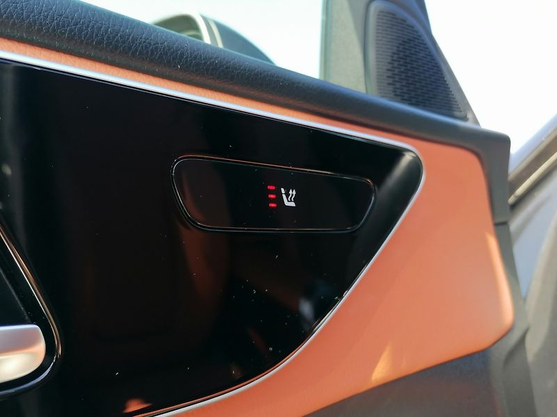 Mercedes-Benz Třídy C (2022) 200d 9G Luxury Line,Kůže - fotka 30 z 42
