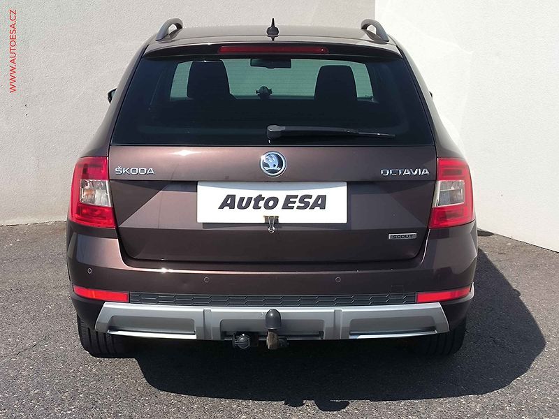 Škoda Octavia (2015) 2.0TDI 4x4, ČR, Scout, navi - fotka 5 z 19