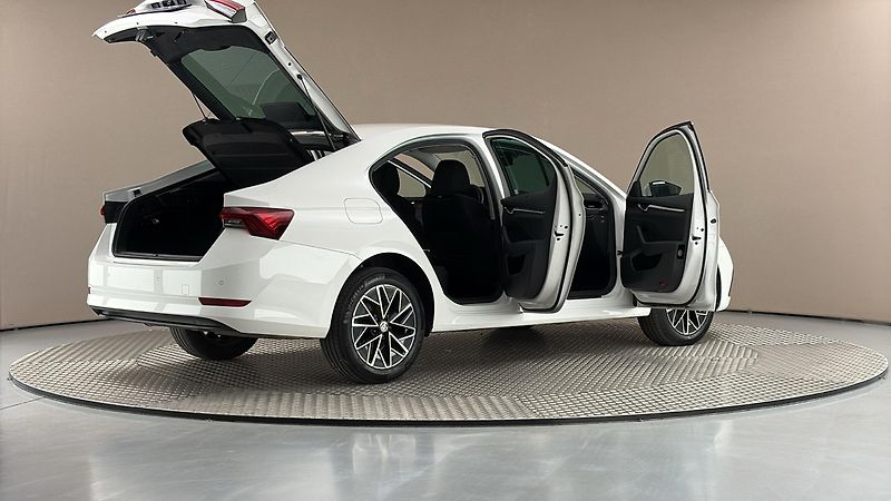 Škoda Octavia 2.0 TDI DSG Style - fotka 6 z 29