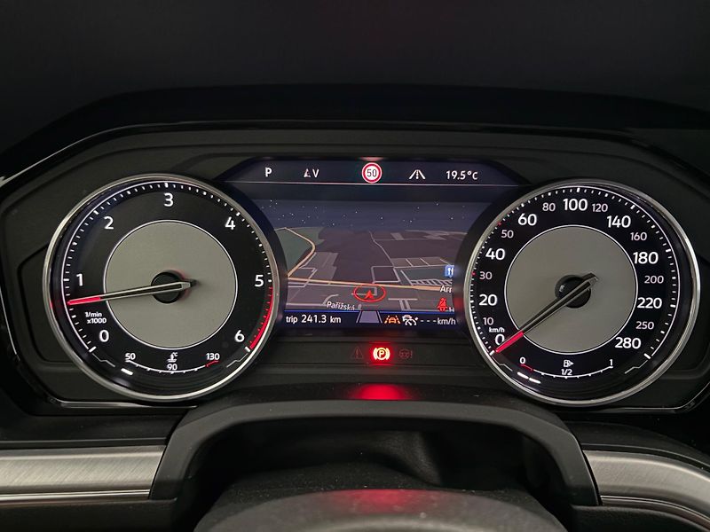 Volkswagen Touareg (2020) Elegance 3.0 TDI Tiptronic - fotka 24 z 32