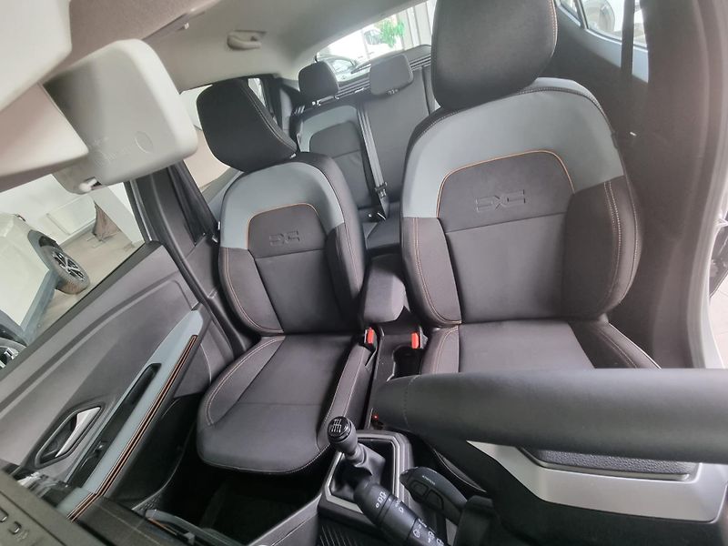 Dacia Sandero (2026) Stepway Extreme TCe 110     - fotka 8 z 8