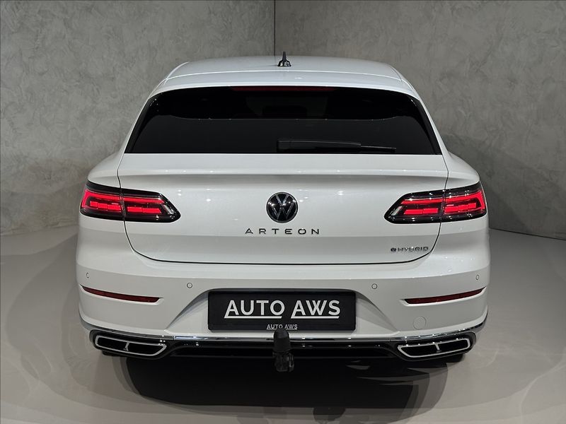 Volkswagen Arteon Shooting Brake 1,4 TSi  DSG eHybrid R-line 36 - fotka 10 z 48