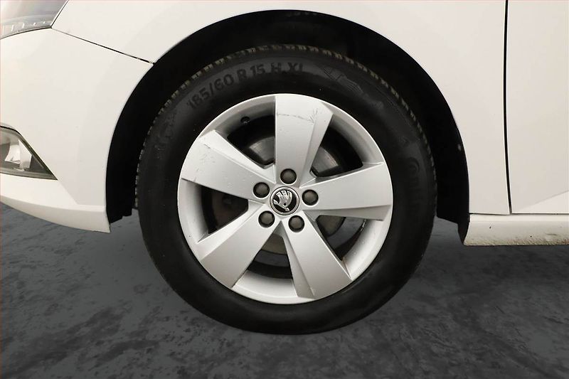 Škoda Fabia (2018) Ambition Plus 1.0 TSI - fotka 11 z 12