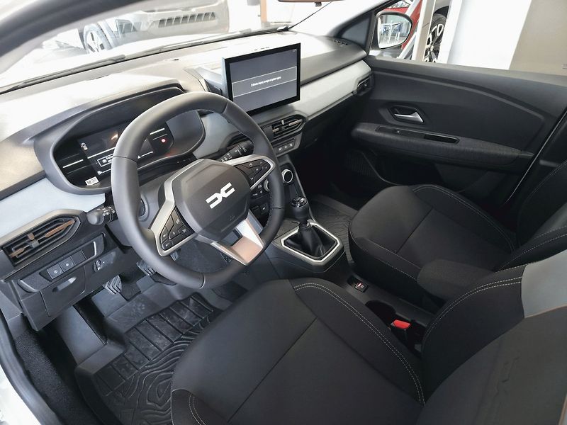 Dacia Jogger (2026) Extreme TCe 110 7 míst - fotka 3 z 3