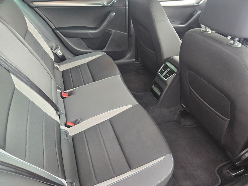 Škoda Octavia (2016) 2.0 TDI JOY Navi,TOP - fotka 15 z 19
