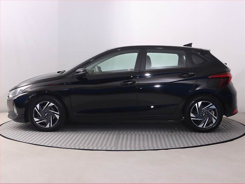 Hyundai i20 (2022) 1.0 T-GDI, Automat, Serv.kniha - fotka 3 z 21
