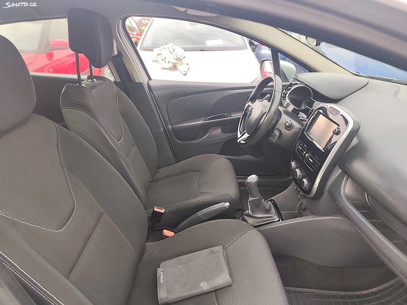 Renault Clio (2015) - fotka 22 z 30