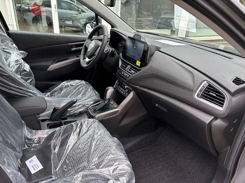 Suzuki S-Cross 4x4 automat Premium - fotka 9 z 10