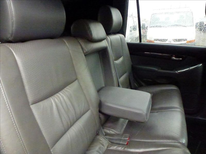 Toyota Land Cruiser 3,0 120 D4-D Lux+ Automat - fotka 33 z 58