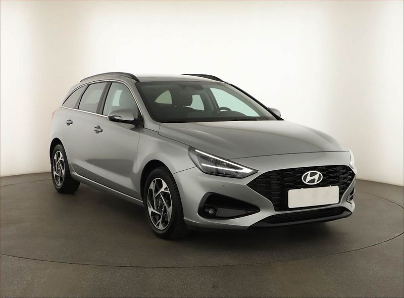 Hyundai i30 (2025) Style 1.5 T-GDI MHEV 48V - fotka 1 z 14