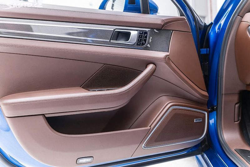 Porsche Panamera 4S Diesel*Záruka*plná výbava - fotka 32 z 50