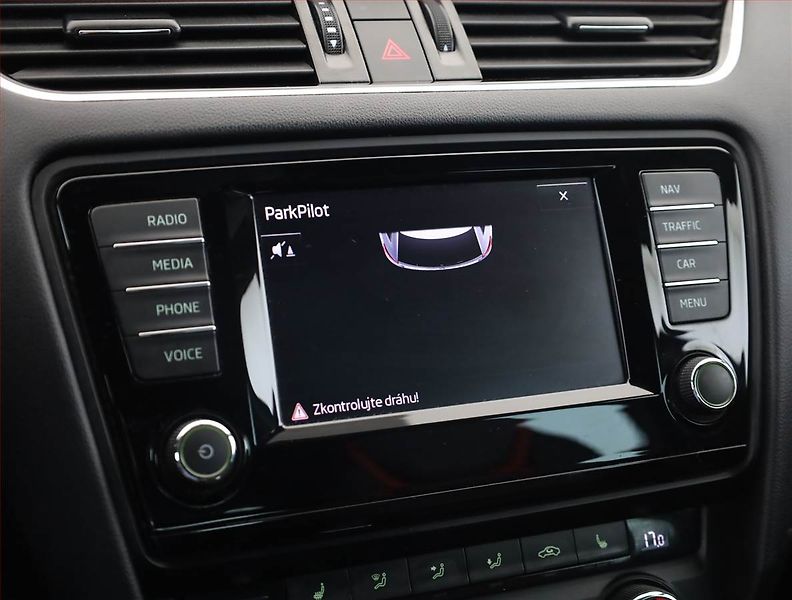 Škoda Octavia (2016) RS 2.0 TDI, Automat, Kůže - fotka 14 z 20