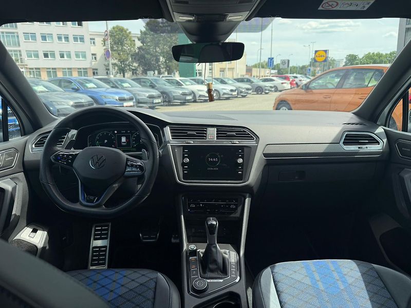 Volkswagen Tiguan R 2.0 TSI 235Kw DSG Akrapovič - fotka 5 z 27