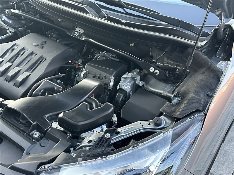 Mitsubishi Eclipse Cross 1,5 Turbo 163PS  Connect+ A/T - fotka 45 z 54