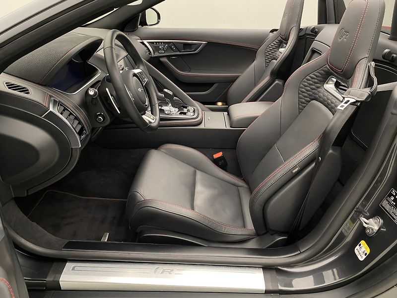 Jaguar F-Type R 5.0 423kW AWD AUT  - fotka 3 z 49