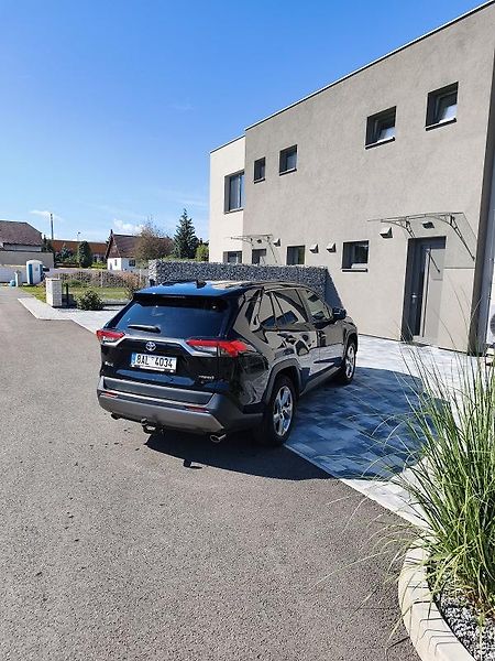 Toyota RAV4 (2021) 2.5 Hybrid   - fotografie inzerátu