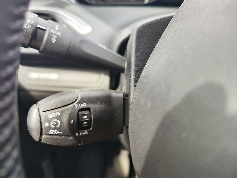 Peugeot 2008 1.6 HDI/73kW 1.Majitel - fotka 27 z 33