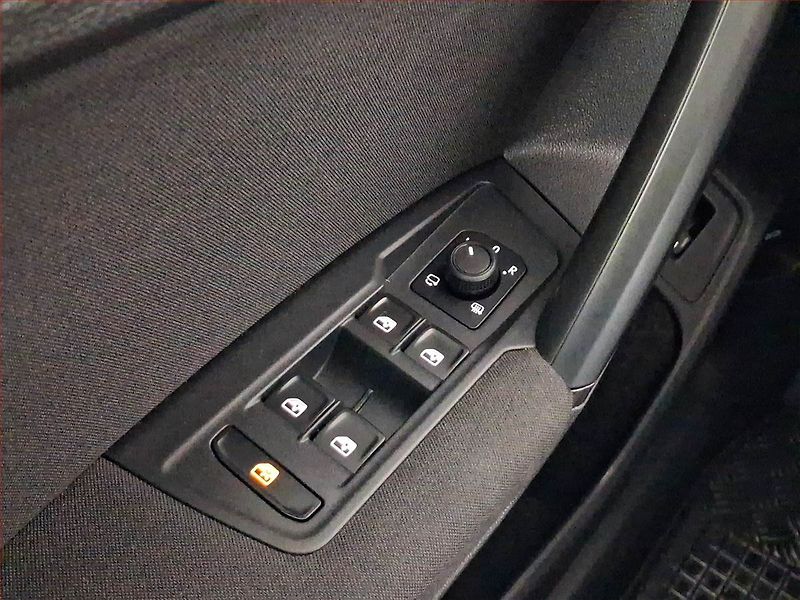 Volkswagen Tiguan (2020) 1.5 TSI - fotka 17 z 20