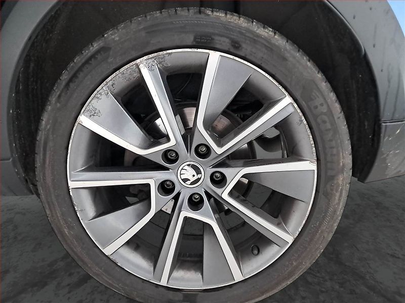 Škoda Octavia (2019) Scout 2.0 TDI, 4X4, Automat - fotka 15 z 22