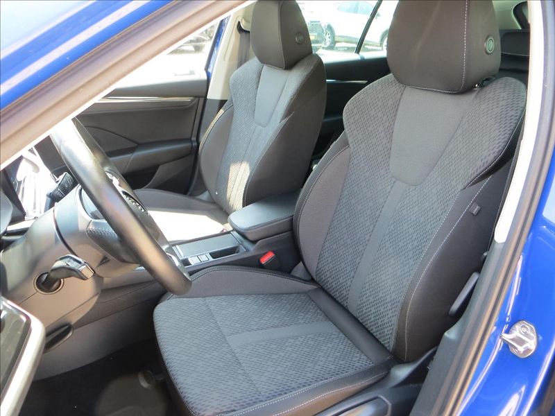 Škoda Octavia 2,0 TDI 110kW STYLE Navi ČR - fotka 14 z 26